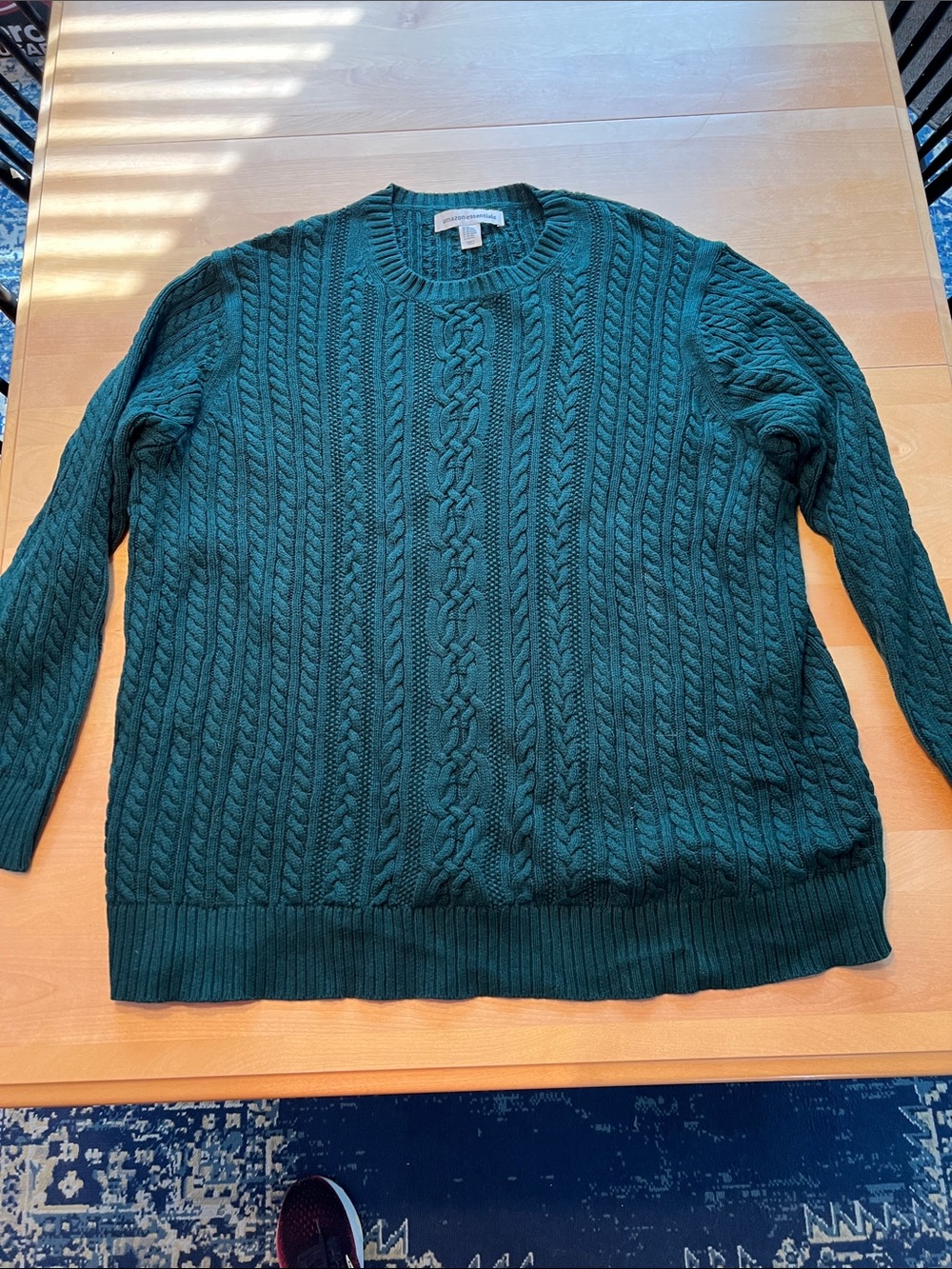 Amazon Essentials 3x green cable knit sweater